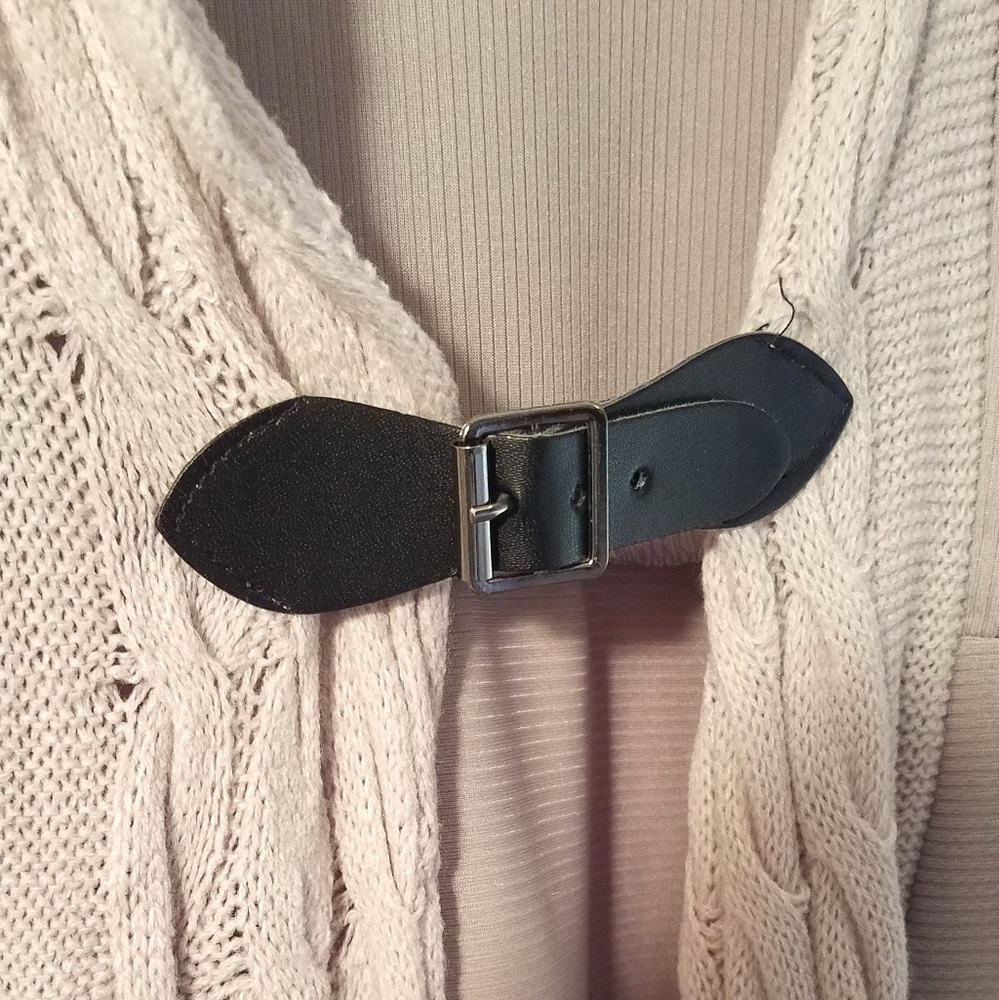 Cardigan - Picture 2 of 3